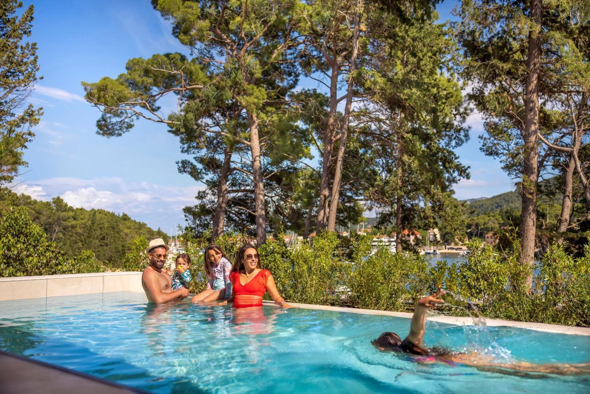 Valamar Amicor Resort スタリー・グラード エクステリア 写真